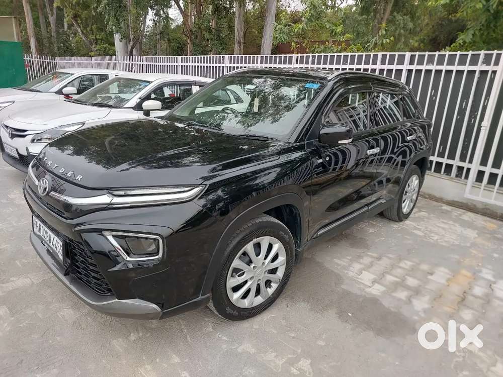 Toyota Urban Cruiser Hyryder 2024 Petrol Well Maintained