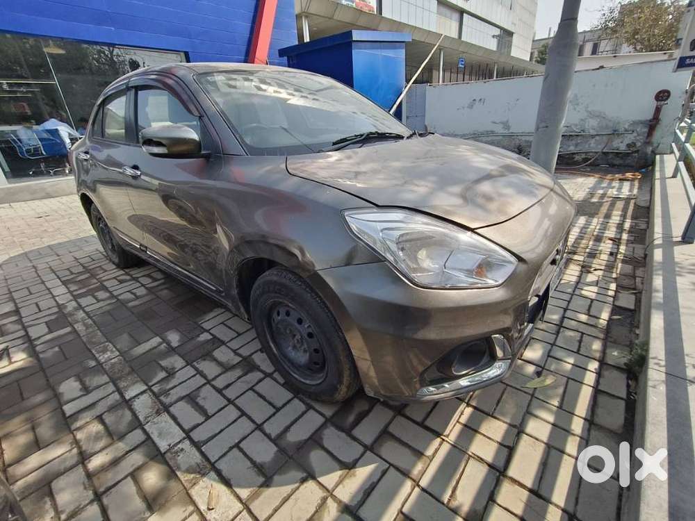Maruti Suzuki Dzire 1.2 Vxi, 2023, Petrol