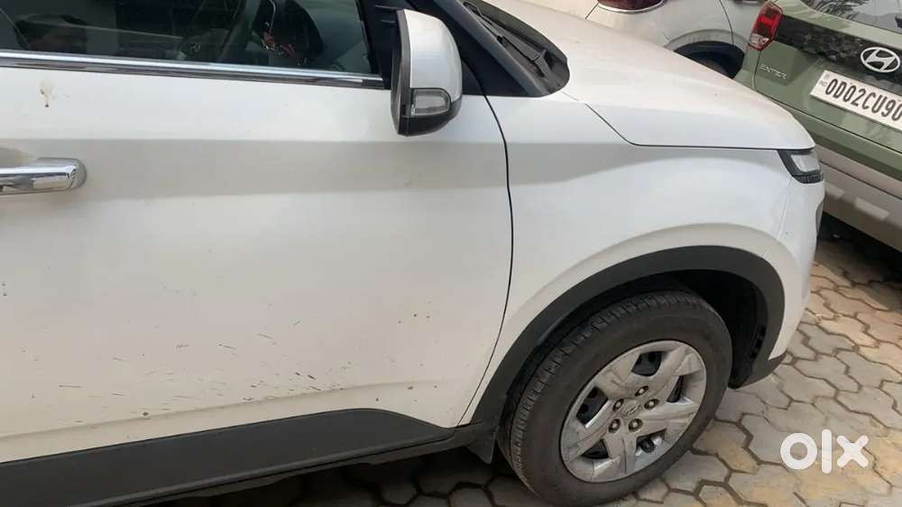 Hyundai Venue Petrol 2022