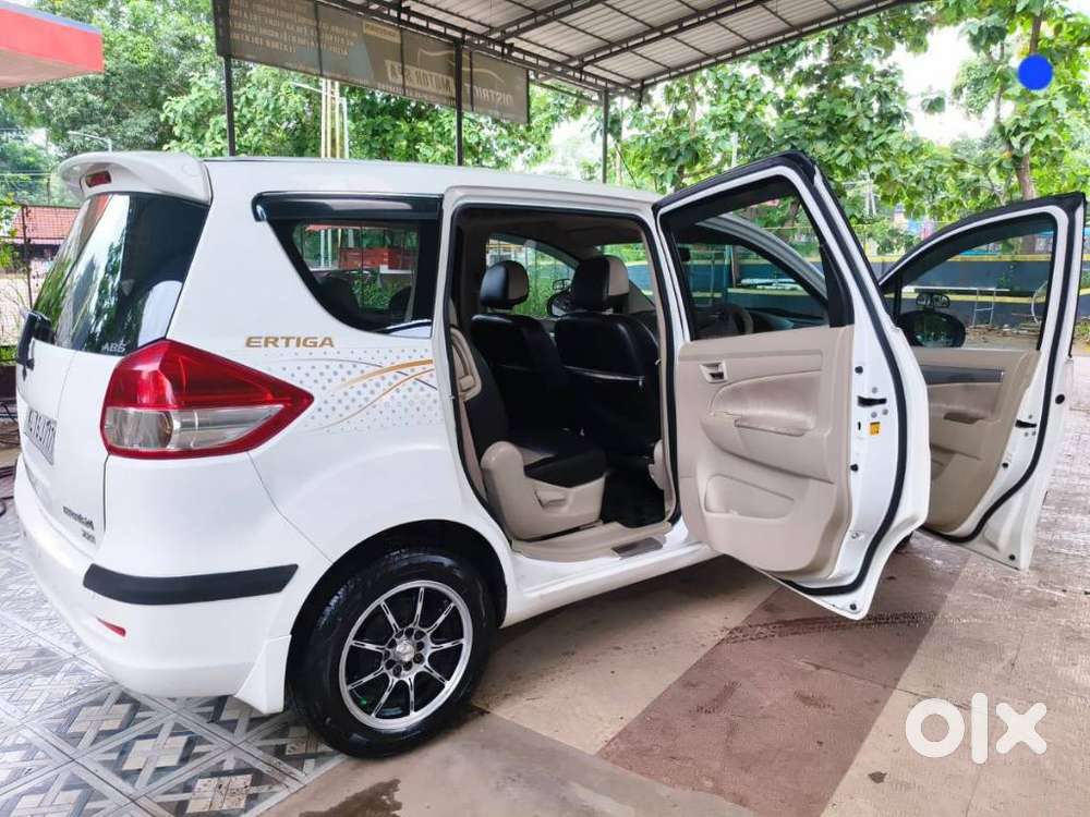Maruti Suzuki Ertiga Zxi Plus Petrol, 2012, Petrol
