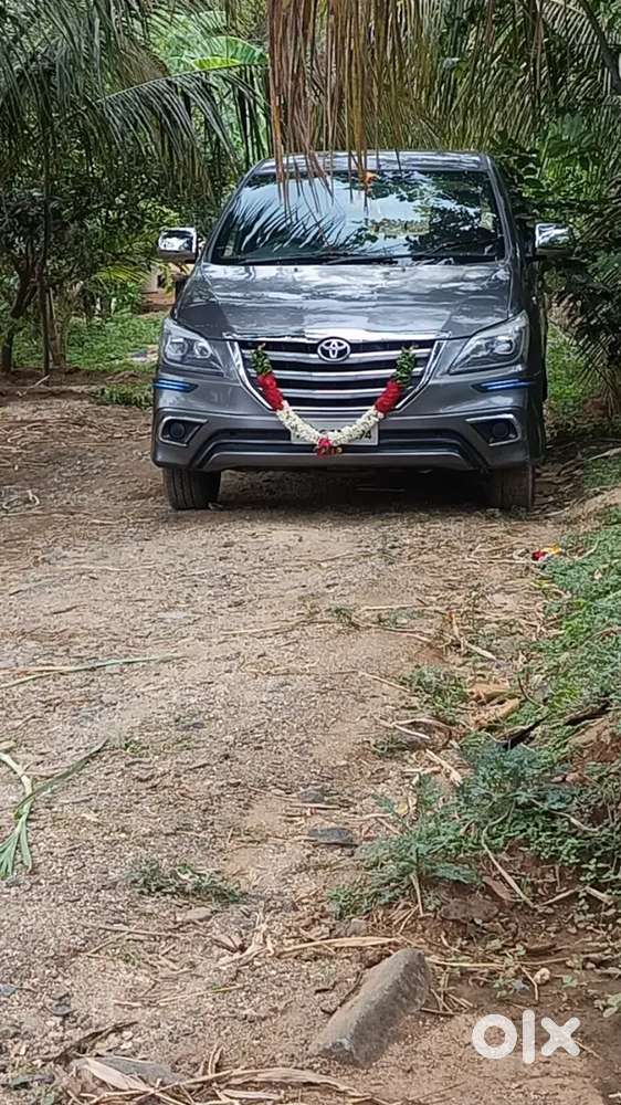 Toyota Innova 2012 Diesel Well Maintained