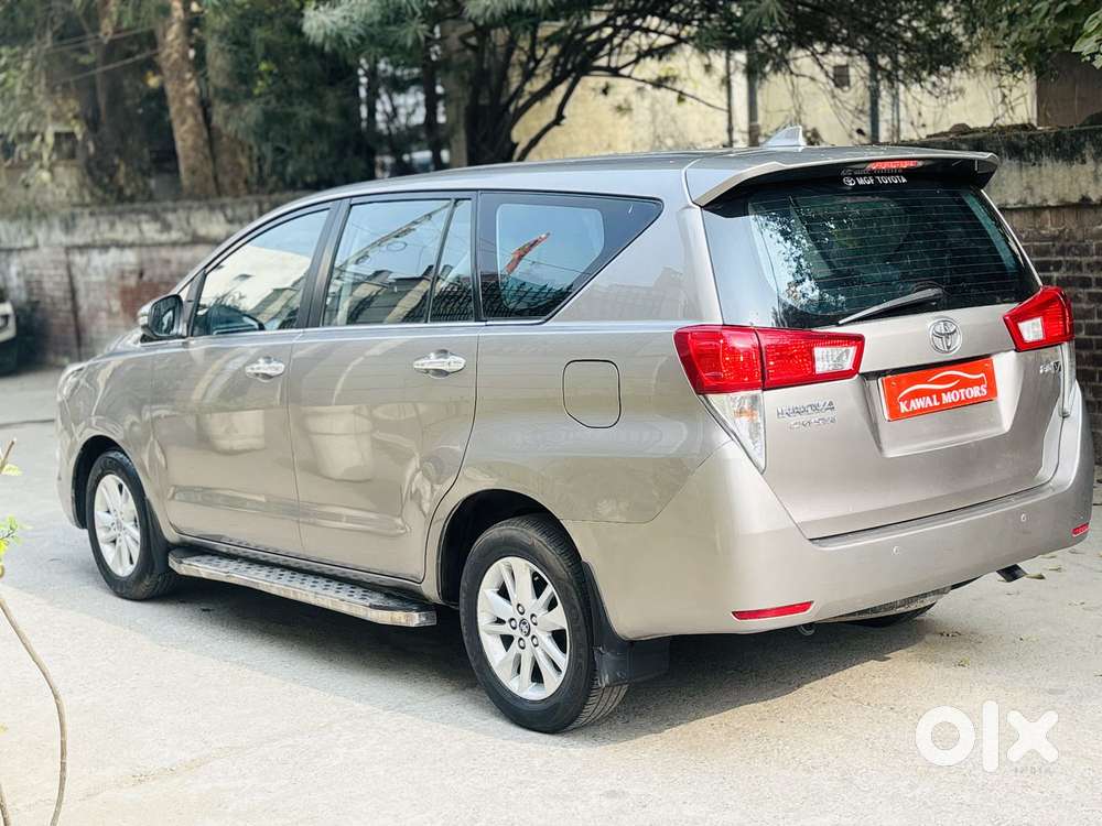 Toyota Innova Crysta