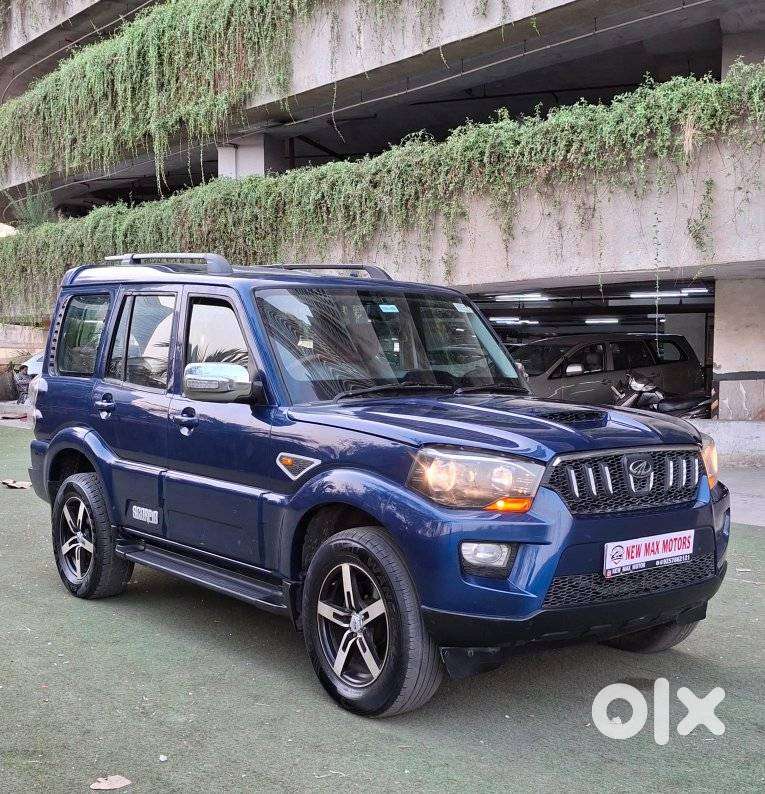 Mahindra Scorpio S6 Plus, 2016