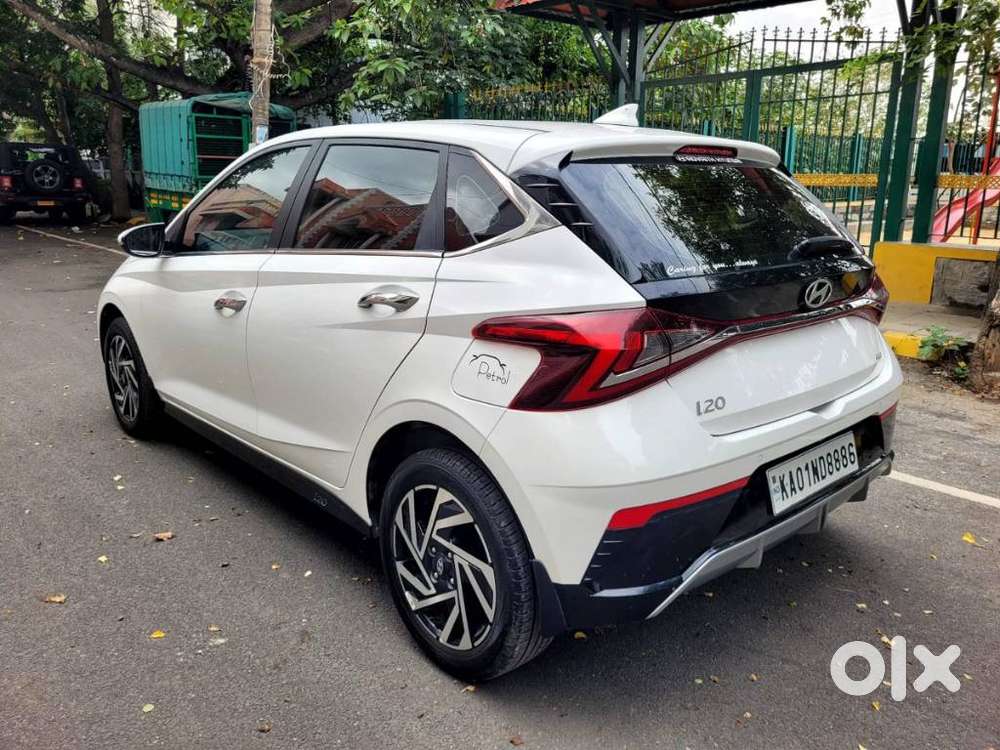 Hyundai I20 Asta (o) 1.2 Ivt, 2024, Petrol