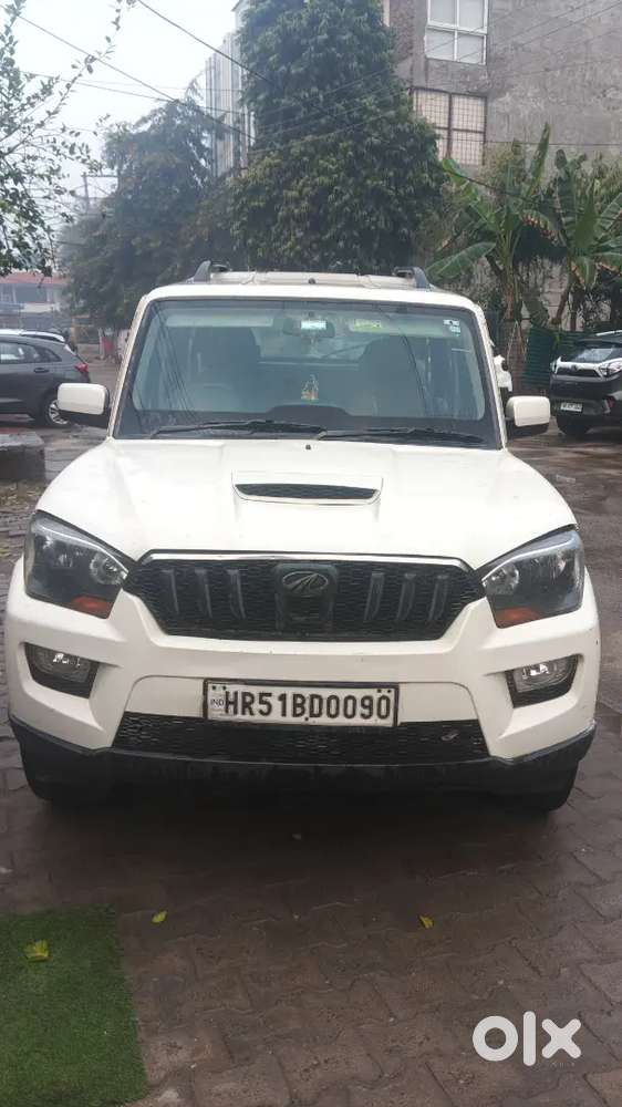 Mahindra Scorpio 2015 Diesel 76134 Km Driven