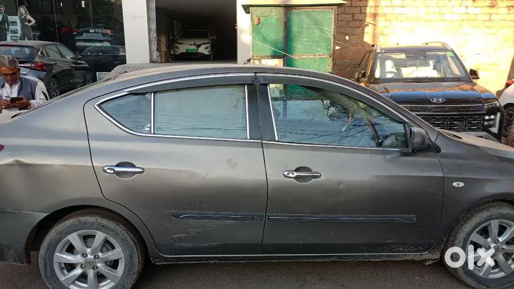 Nissan Sunny सस्ती कीमत में, तुरंत बिक्री, सभी पेपर पूरे”