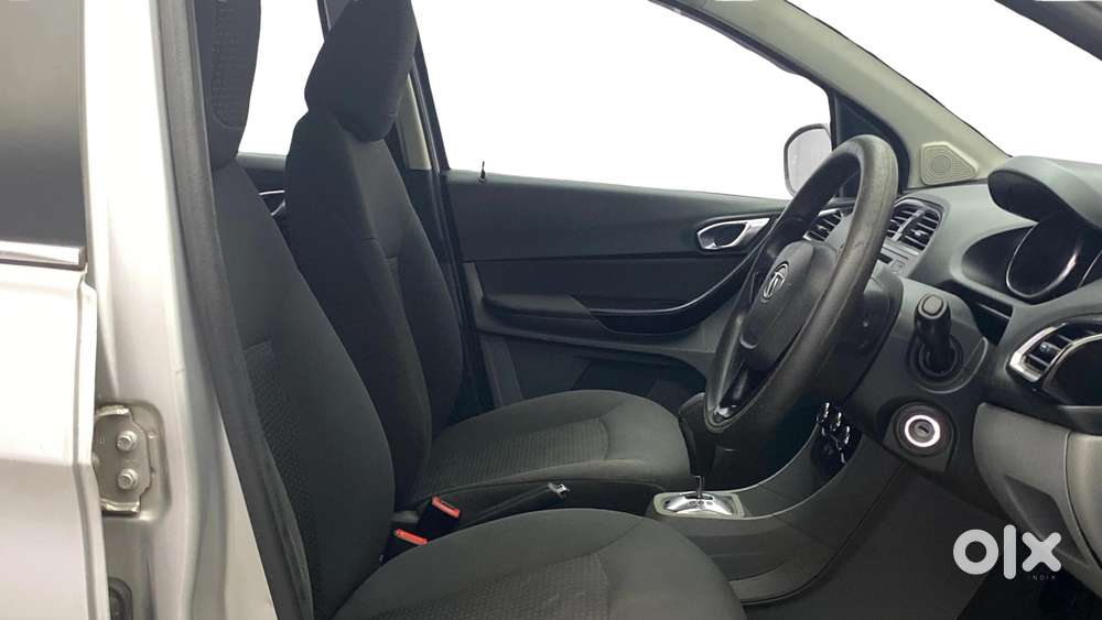 Tata Tigor Xza, 2018, Petrol