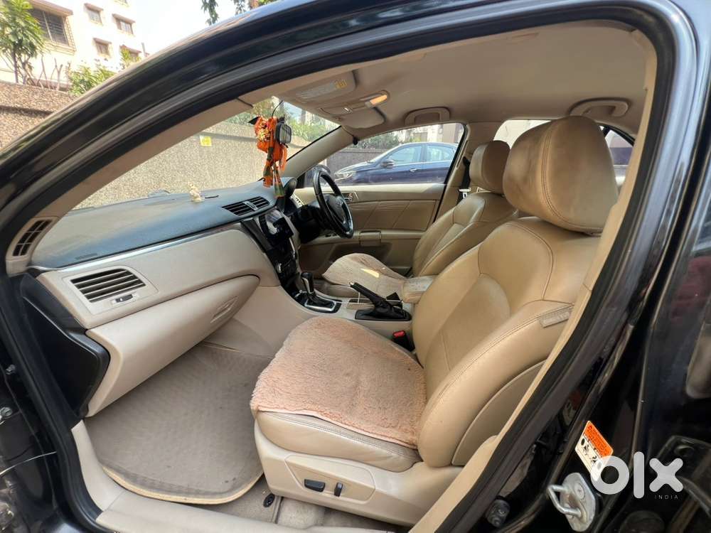 Maruti Suzuki Kizashi Petrol 2013