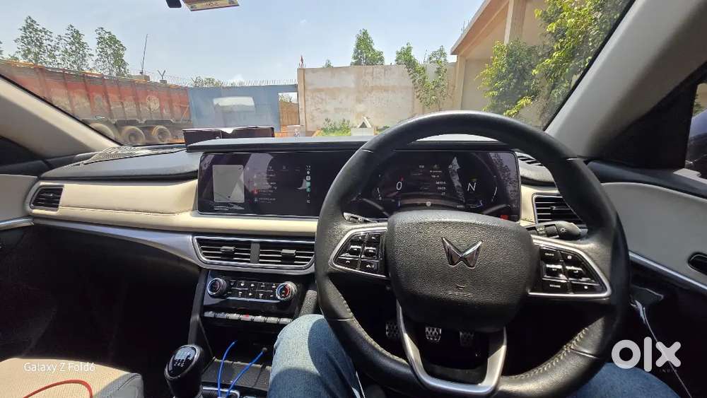 Mahindra Xuv700 2024 Diesel Well Maintained