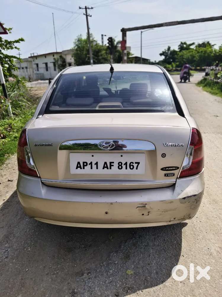 Hyundai Verna Crdi 2009