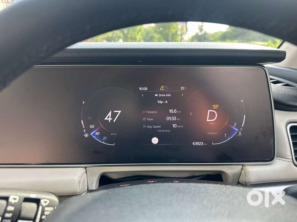 Mahindra Xuv700 2.0 Ax 7 Petrol At Str, 2022, Petrol