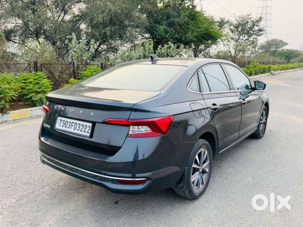 Skoda Slavia Style 1.5l Tsi Mt, 2022, Petrol