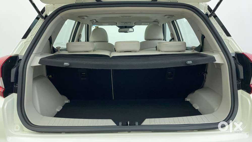 Mahindra Xuv300 W8 (o) 1.5 Diesel Amt, 2021, Diesel