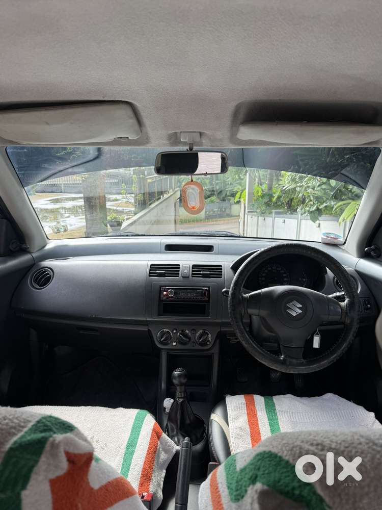 Maruti Suzuki Swift Dzire Tour Ldi, 2015, Diesel