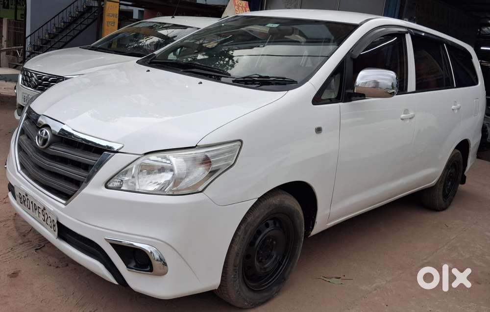 Toyota Innova 2.5 G (diesel) 8 Seater, 2016, Diesel