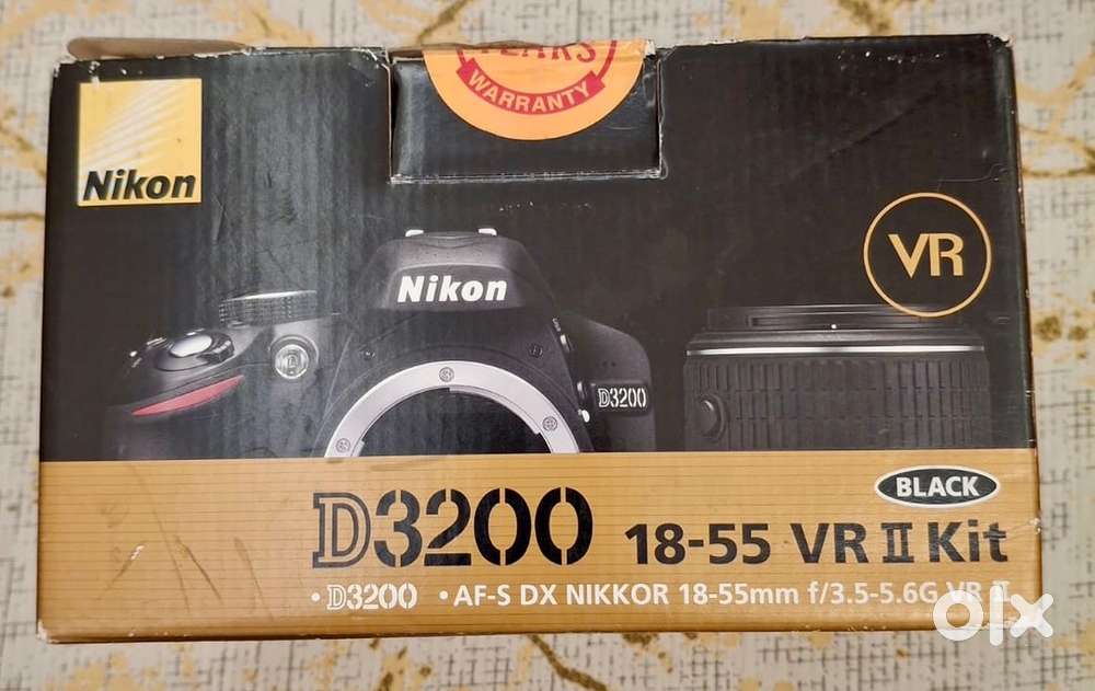 Nikon D3200 DSLR + 18-55mm VR II Lens Excellent Condition Full Kit