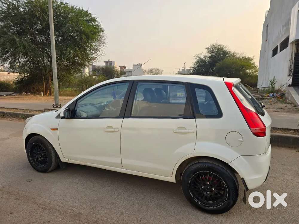 Ford Figo 2011 Diesel 83102 Km Driven