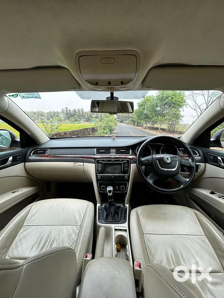 Skoda Superb 2012 Petrol Well Maintained