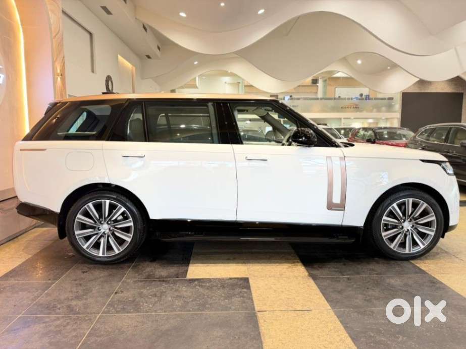 Land Rover Range Autobiography Lwb 4.4 Petrol 7 Str, 2023, Petrol