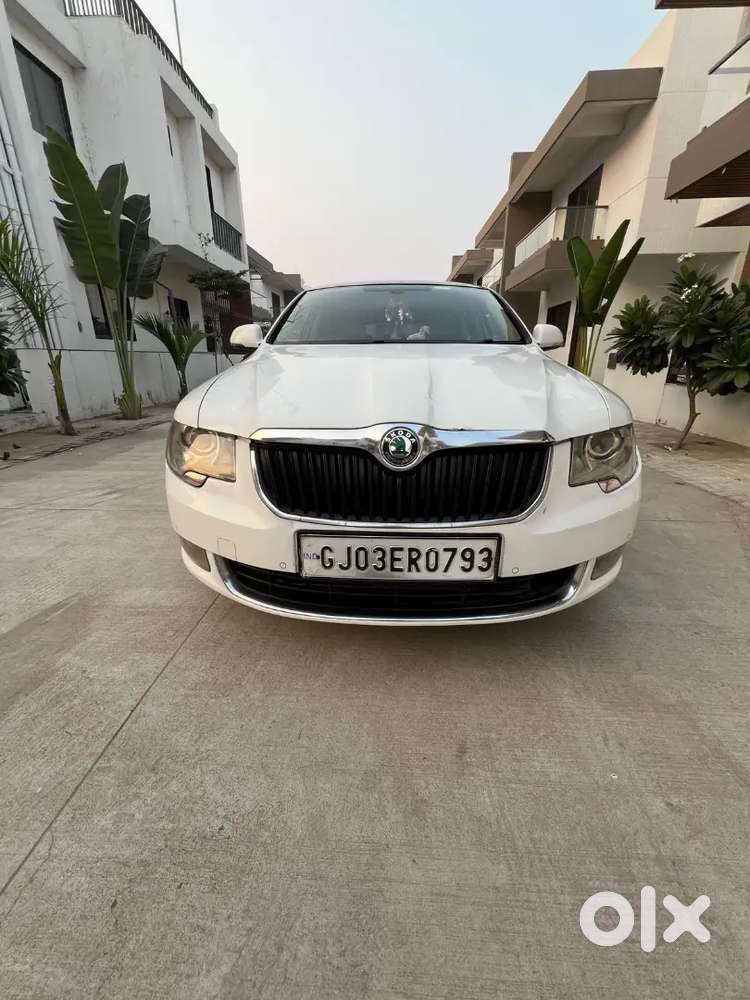 Skoda Superb 2012