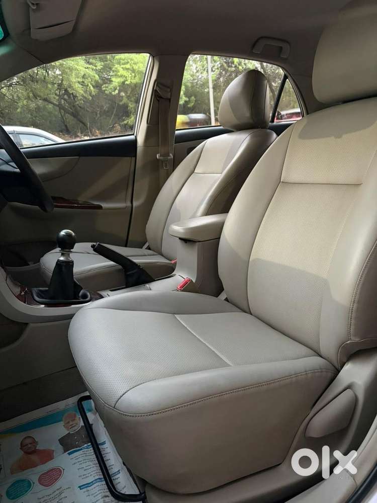 Toyota Corolla Altis 1.8 J, 2012, Petrol