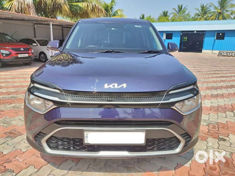 Kia Carens, 2024, Petrol