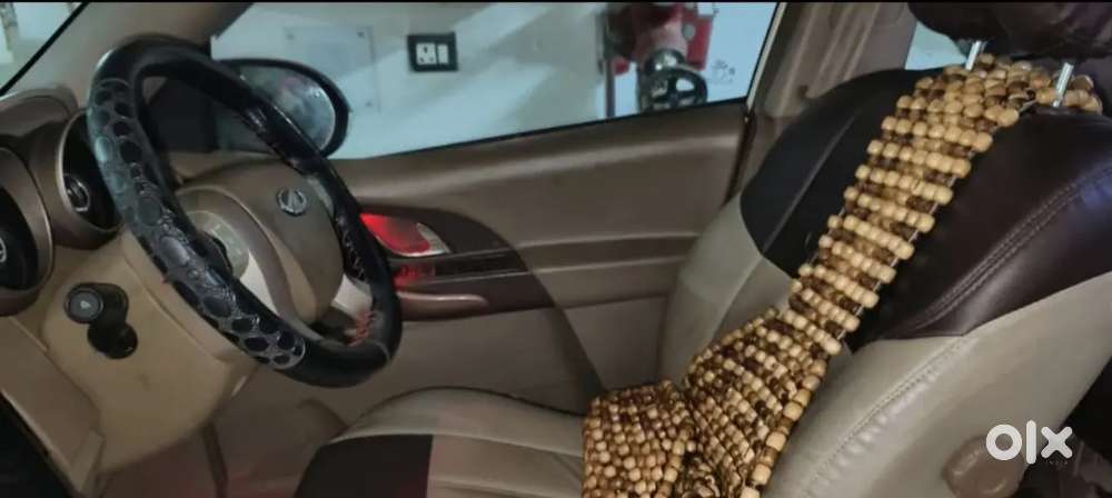 Mahindra Xuv500 2012