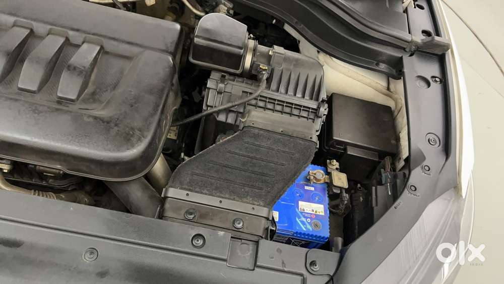 Mahindra Xuv700 2.2 Ax 5 Diesel At 7 Str, 2023, Diesel