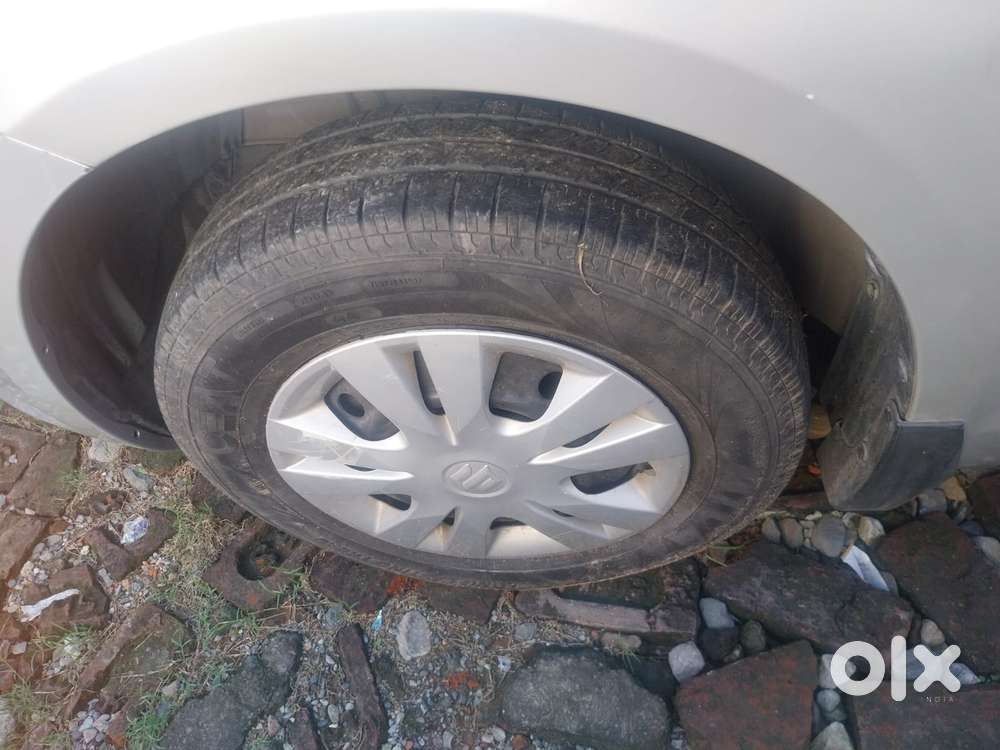 Maruti Suzuki Swift Dzire 1.2 Vxi Bsiv, 2014, Petrol
