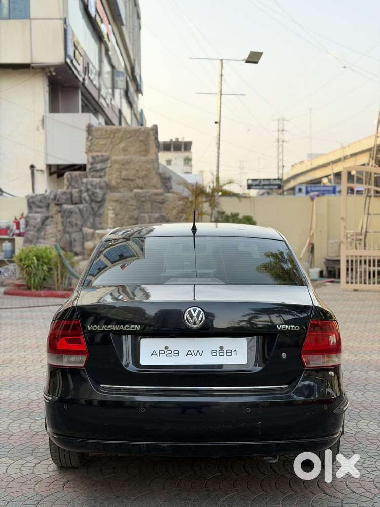 Volkswagen Vento 1.2 Tsi Highline Plus At, 2012, Petrol