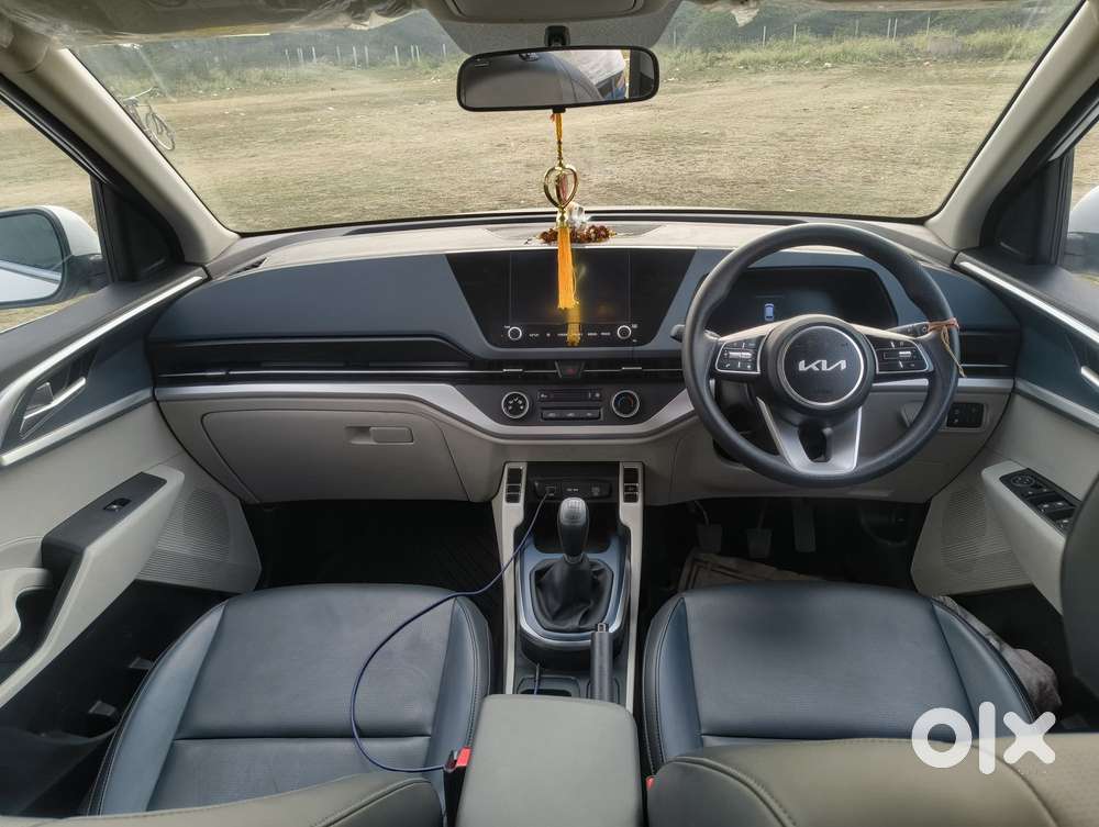 Kia Carens 1.4 Premium 7 Str, 2025, Petrol