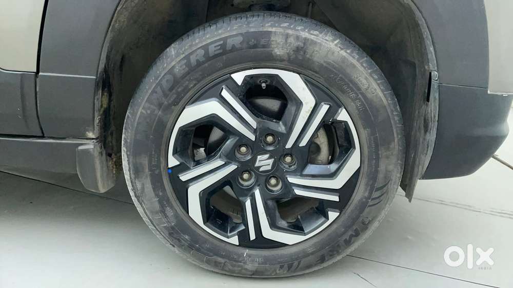 Maruti Suzuki Brezza Zxi Plus At, 2022, Petrol