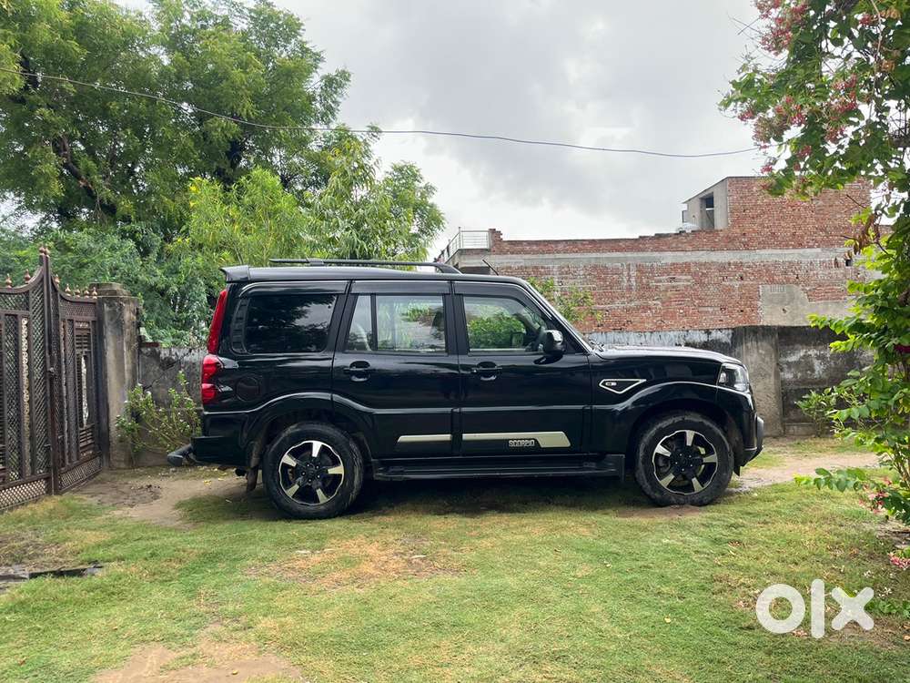 Mahindra Scorpio S11 Classic Captaion Seat 2023