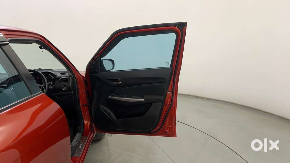 Maruti Suzuki Swift 1.3 Zxi, 2020, Petrol