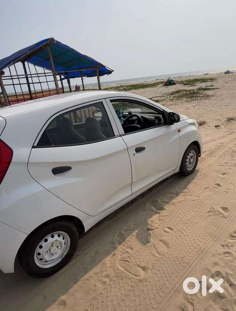 Hyundai Petrol Car 2013