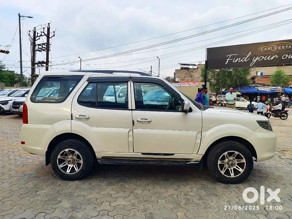 Tata Safari Storme Lx 2013 Diesel 4x2