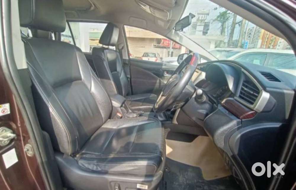 Toyota Innova Crysta 2.4 Zx Mt, 2017, Diesel