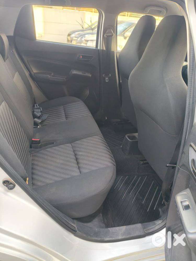 Maruti Suzuki Swift Vxi, 2020, Petrol