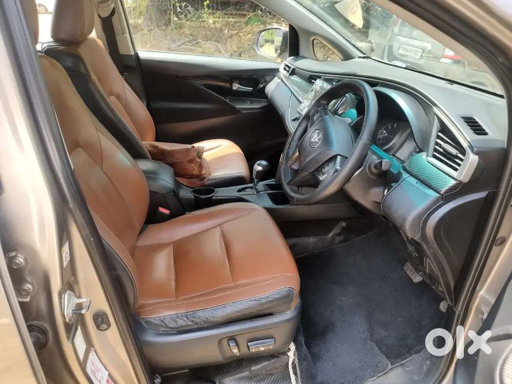 Toyota Innova Crysta 2.8z Auto 2016