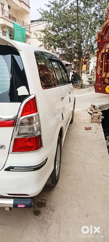 Toyota Innova 2014 Diesel Well Maintained