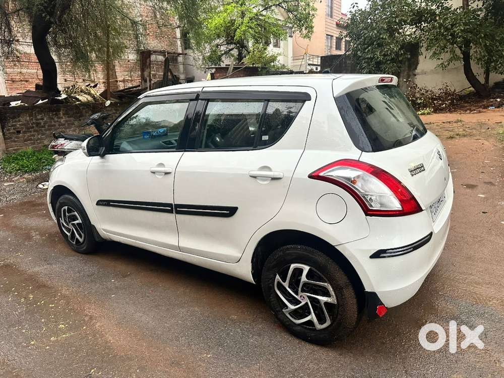 Maruti Suzuki Swift 2015