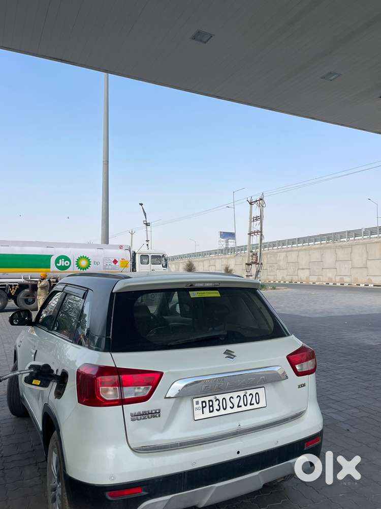 Vip Number Worth 135000 Maruti  Brezza 2016 Diesel Well Maintained