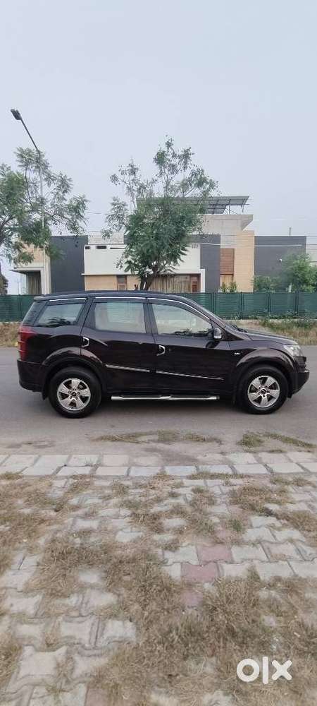 Mahindra Xuv500 W8, 2012