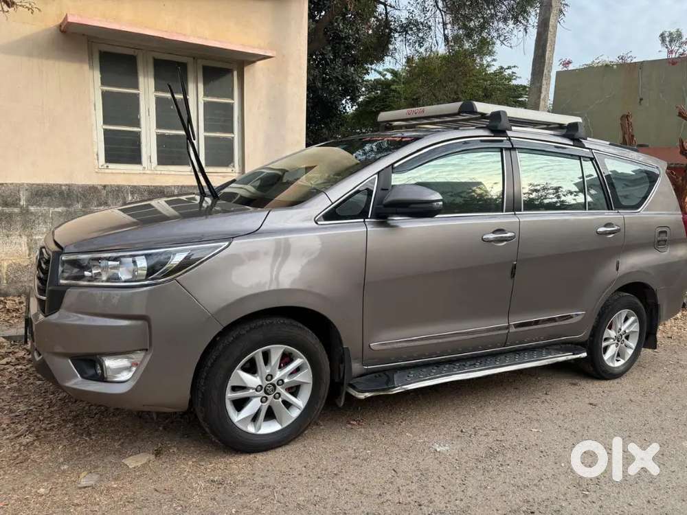 Toyota Innova Crysta 2018 Diesel 261000 Km Driven
