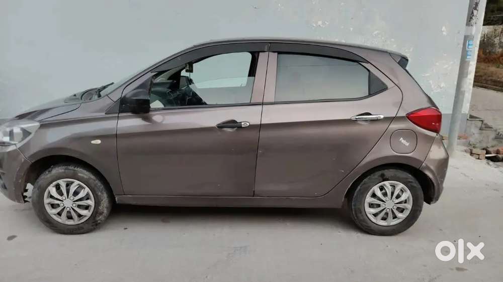 Tata Tiago 2017 Model Cng
Hr05 Number