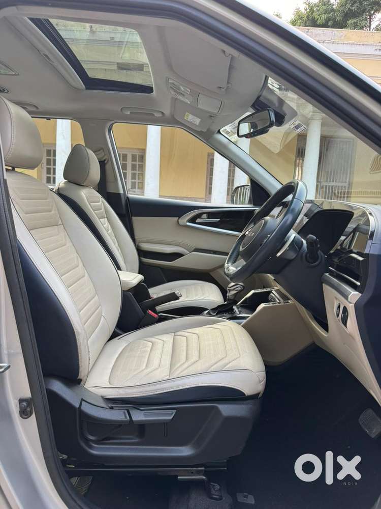 Kia Carens 1.5 Luxury Plus Turbo 7 Str, 2022, Petrol