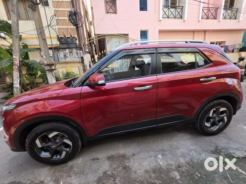 Hyundai Venue 2019 Petrol Well Maintained