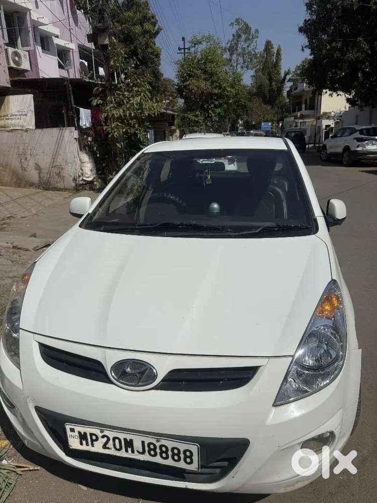 Hyundai I20 Asta 3rd Owner 2010 Model With Vip Number 8888 For 170000