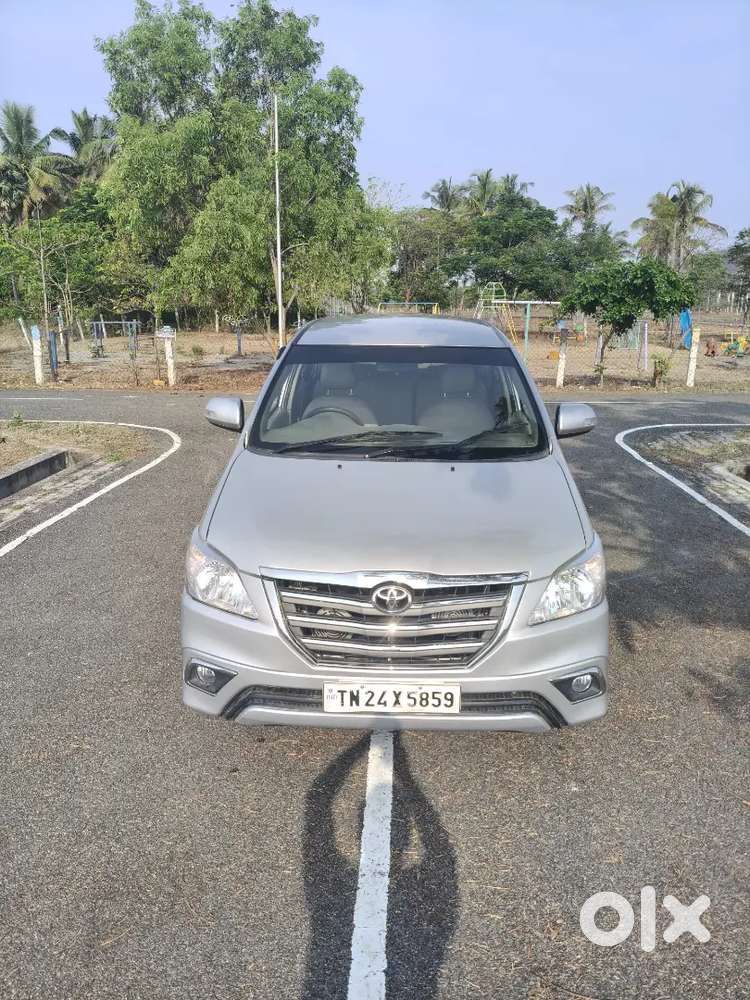 Toyota Innova 2006 Diesel 300000 Km Driven