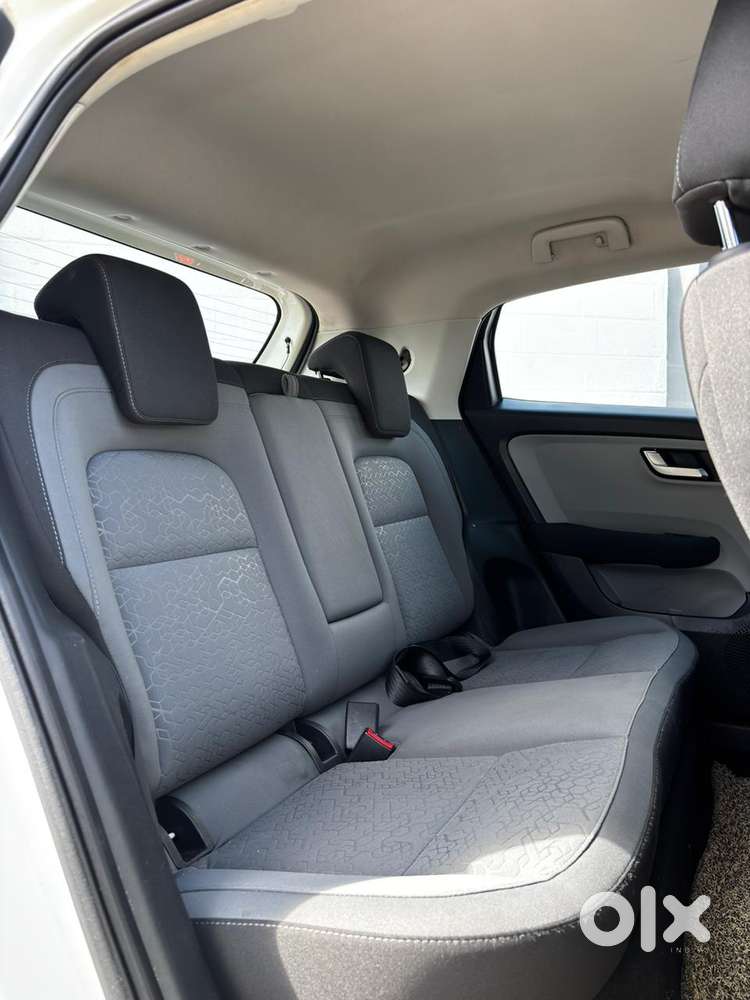 Tata Altroz Xz Plus (s), 2020, Petrol